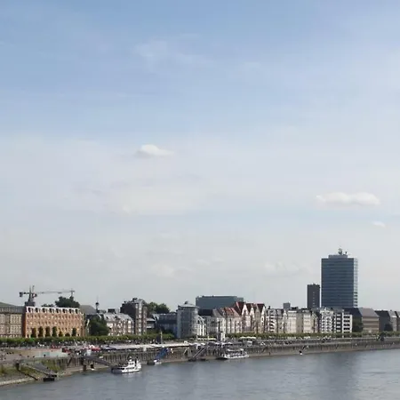 6a Dusseldorf